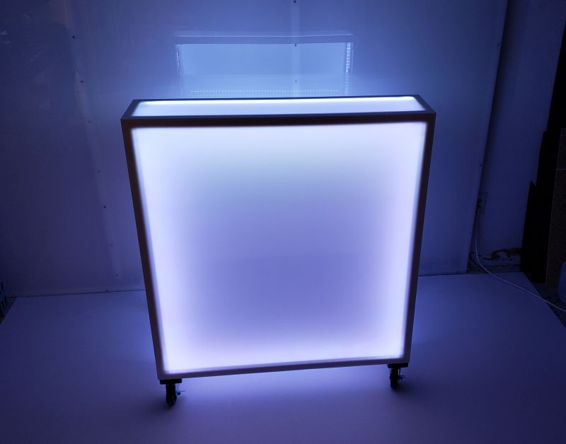 Portable LED light up bar